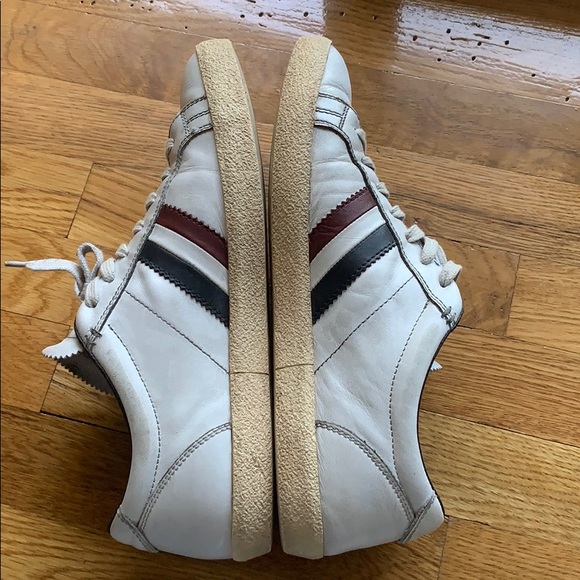 MONCLER DISTRESSED SNEAKERS - Picture 6 of 14